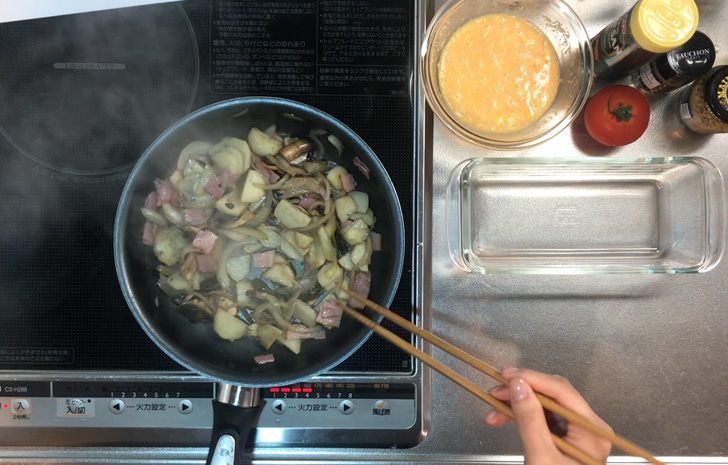 ジャガイモとベーコンの簡単スペイン風オムレツ